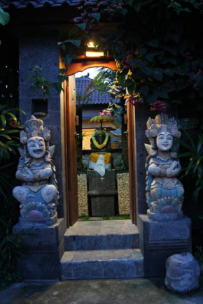 Отель Pondok Penestanan Villa Ubud  Убуд